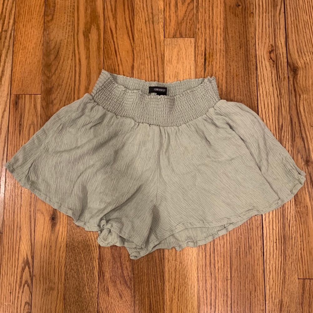 Forever 21 green short shorts